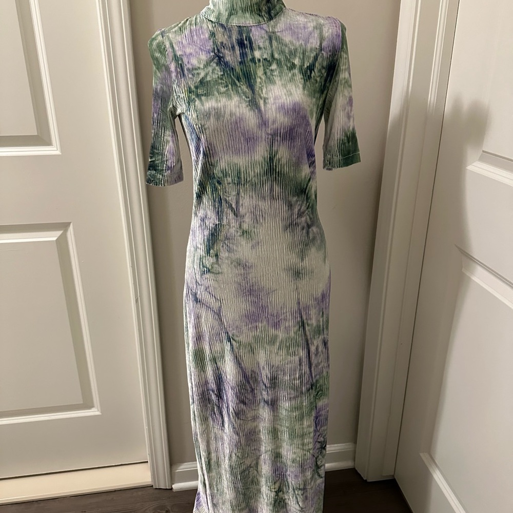 Find Me Now Tie Dye Velvet Dress